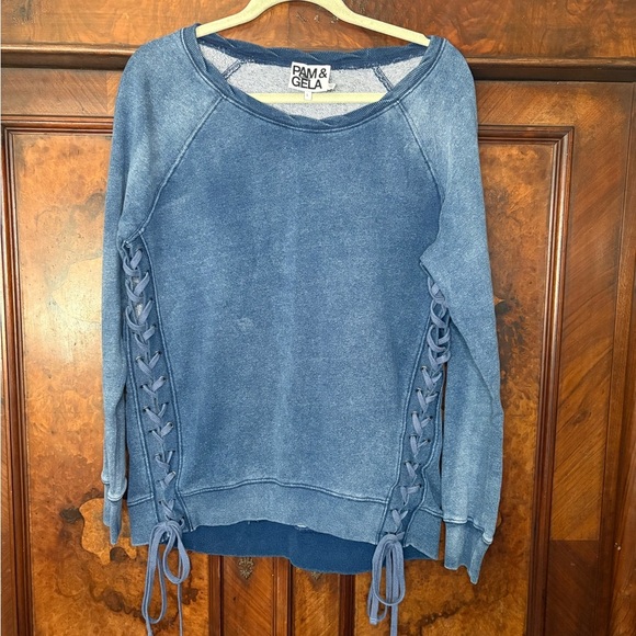 GUC Pam & Gela- Indigo Wash Side Lace-Up Sweatshirt. Size L - Picture 3 of 10